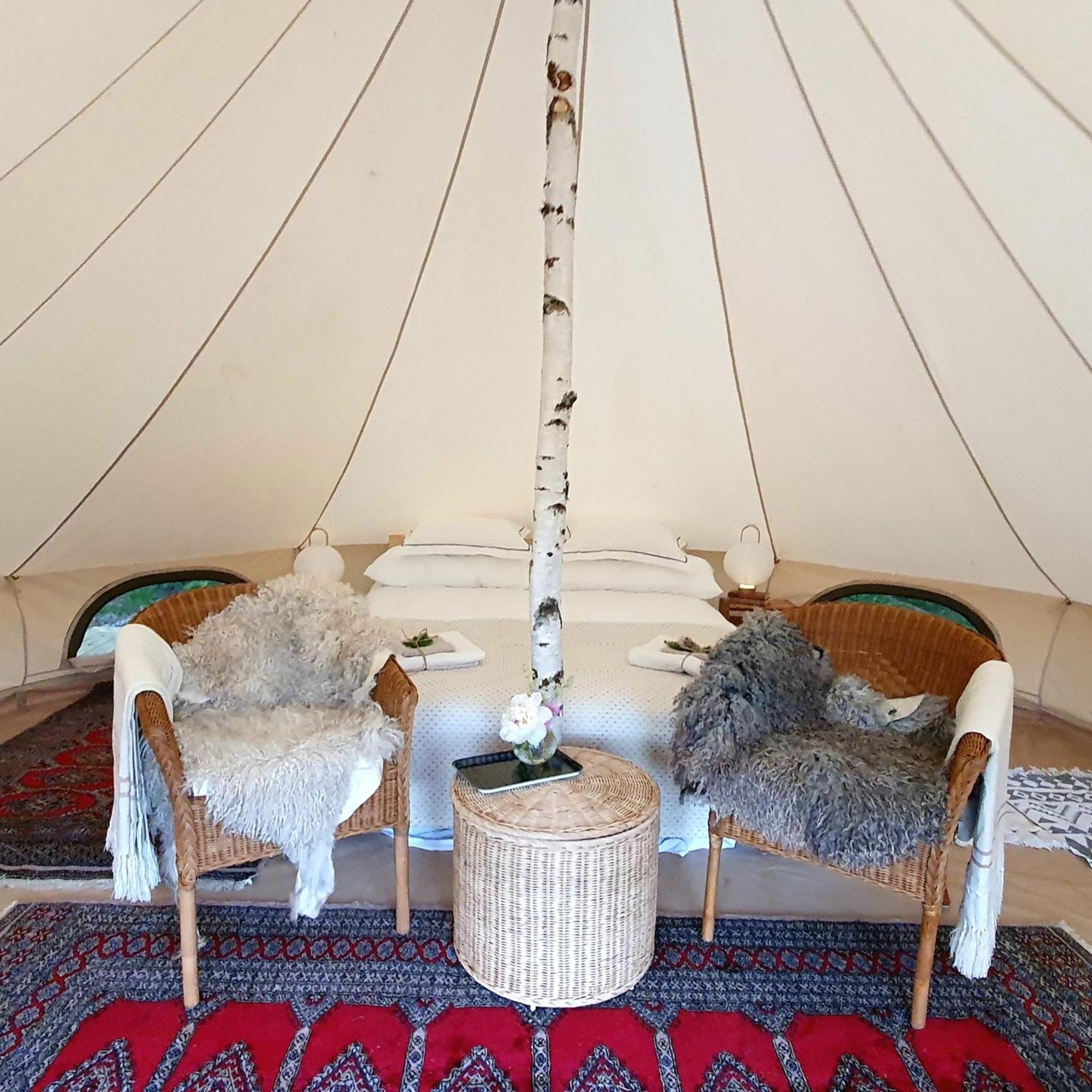 Skalbo Gardsglamping Otel Järvsö Dış mekan fotoğraf
